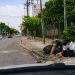 Denuncian vertido irregular de basura en acera de zona comercial de Punta Cana; residentes exigen mayor vigilancia